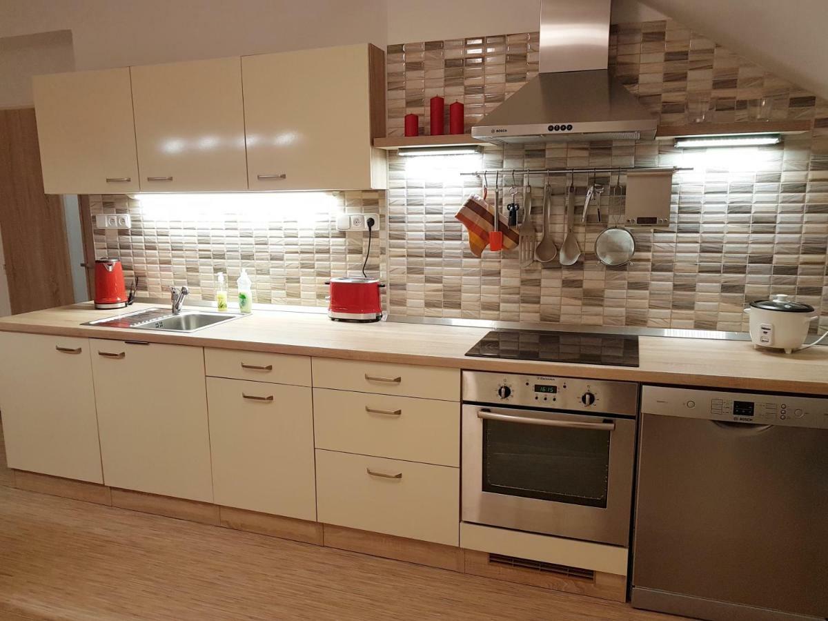 101 Apartment *